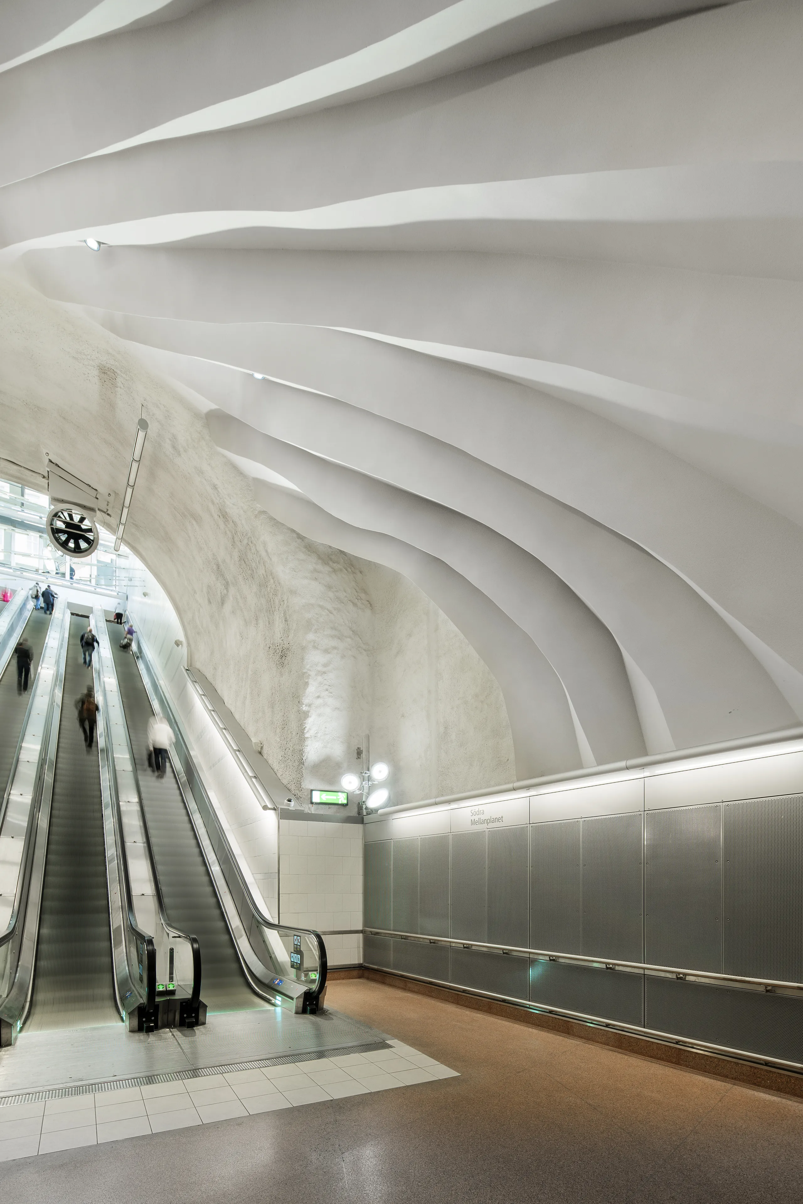 A Rockfon Chicago Metallic suspended ceiling grid.