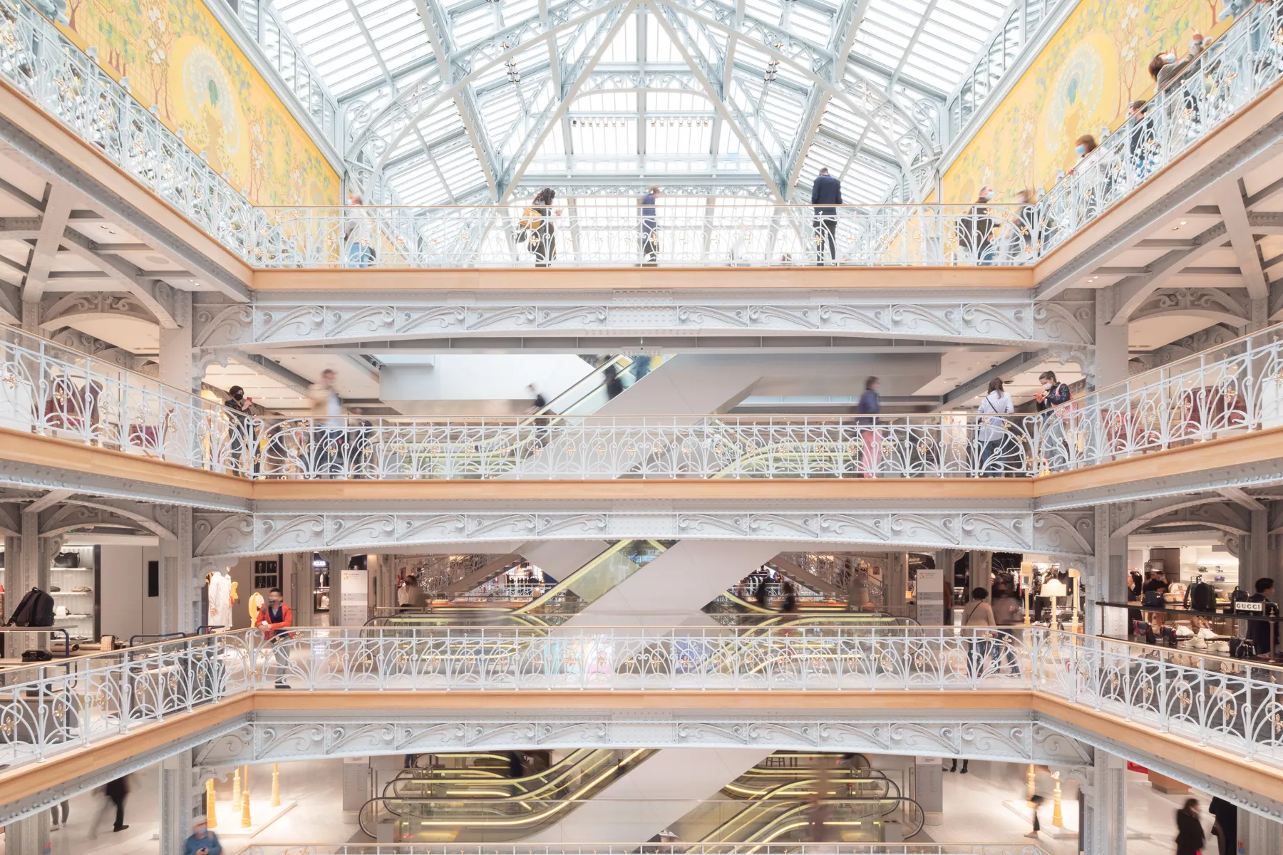 Shopping Centre in La Samaritaine in Paris France with Rockfon Mono Acoustic.