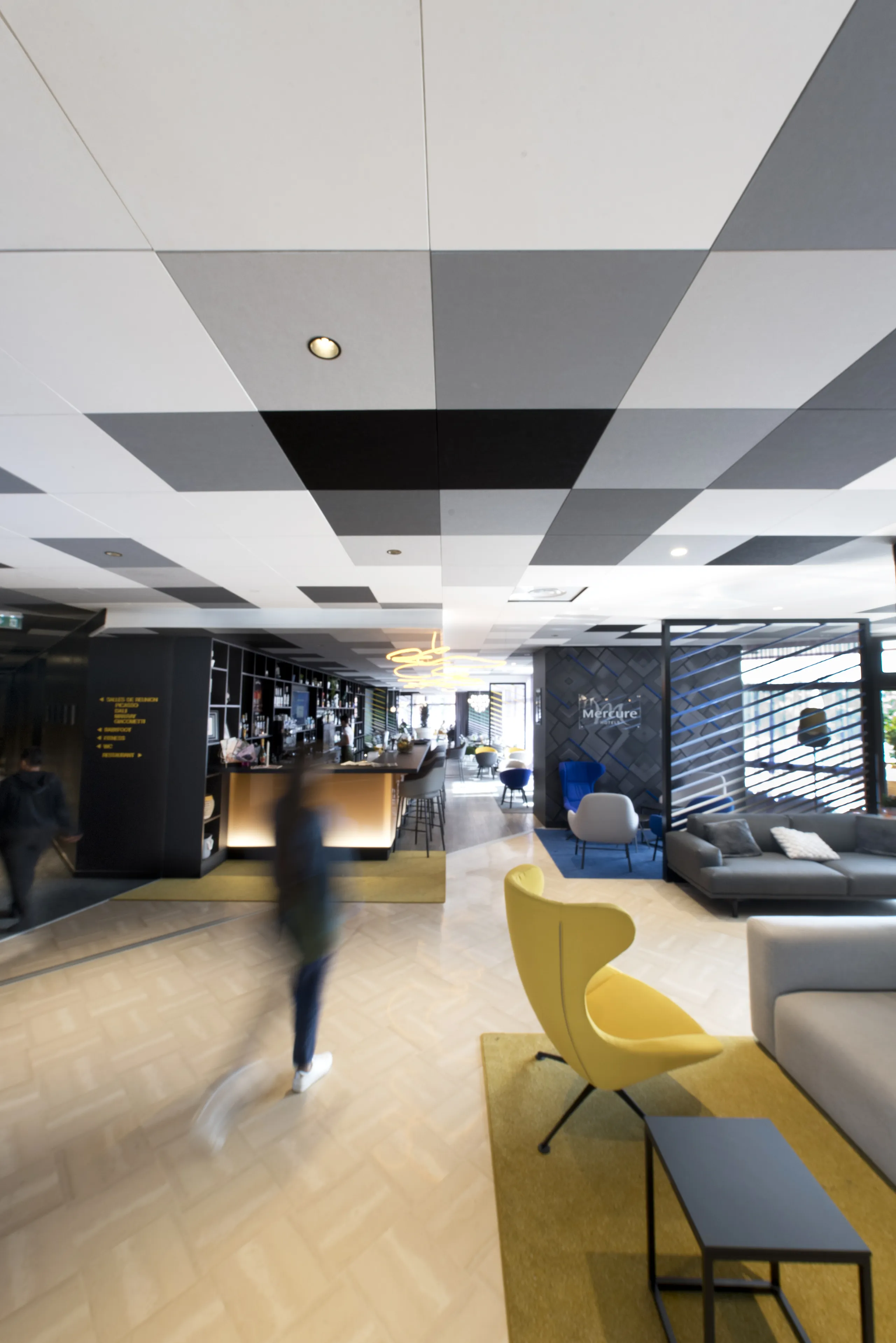Hôtel Mercure Hyères Centre Lobby Design | Case Studies