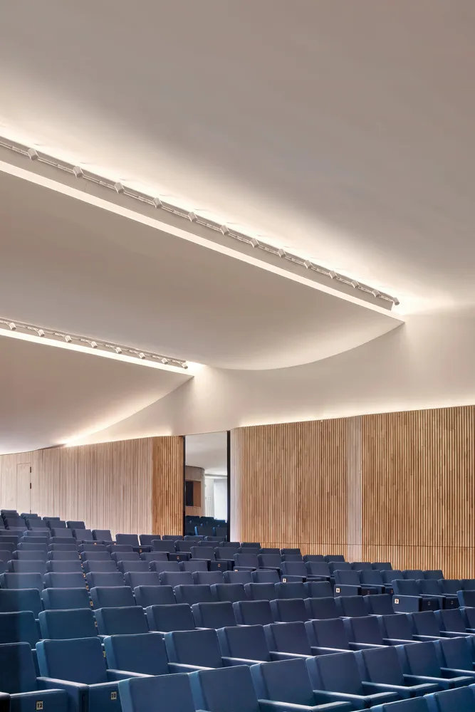 Seamless & Monolithic Acoustic Ceilings | Rockfon