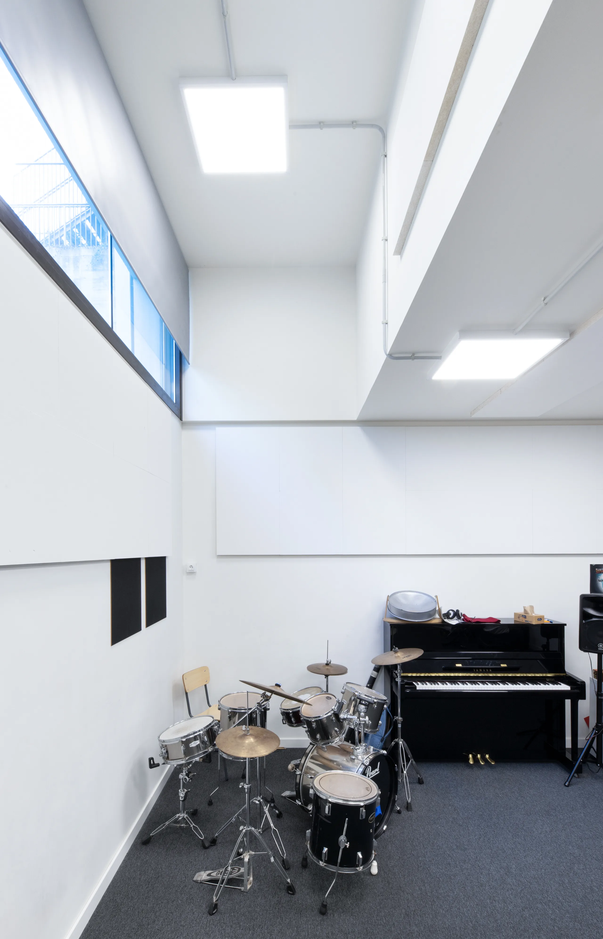 Acoustic Solutions for Coworking and Hot Desk Areas | Rockfon