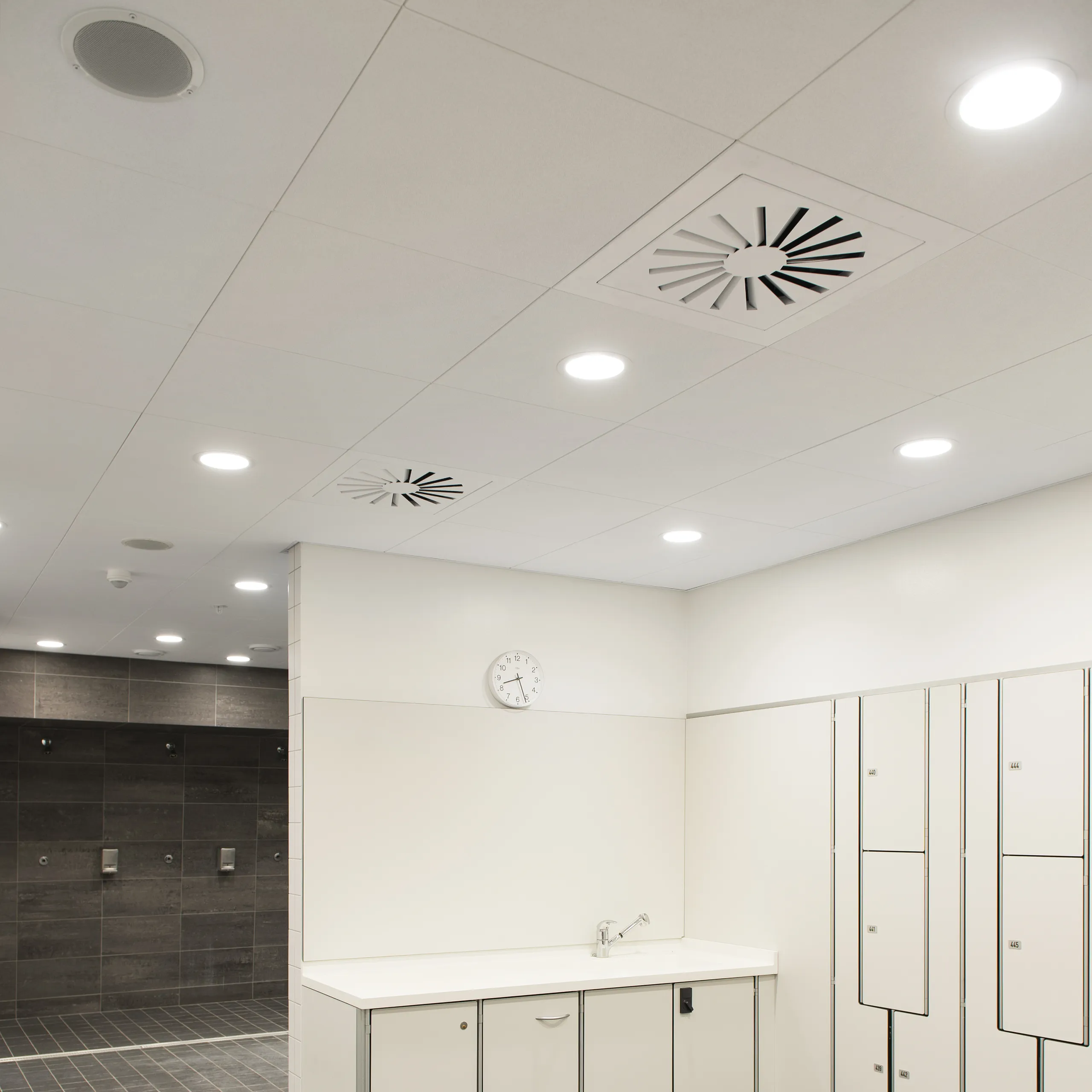 Chicago Metallic T24 Click D2890 ECR Class D | Ceiling Grid