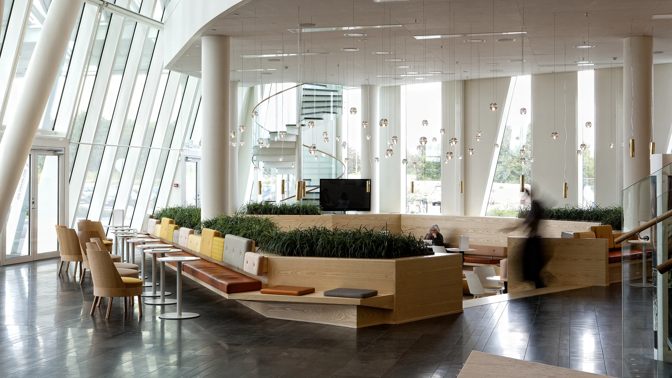 Bella Sky (Bella Center), Sonar X-edge