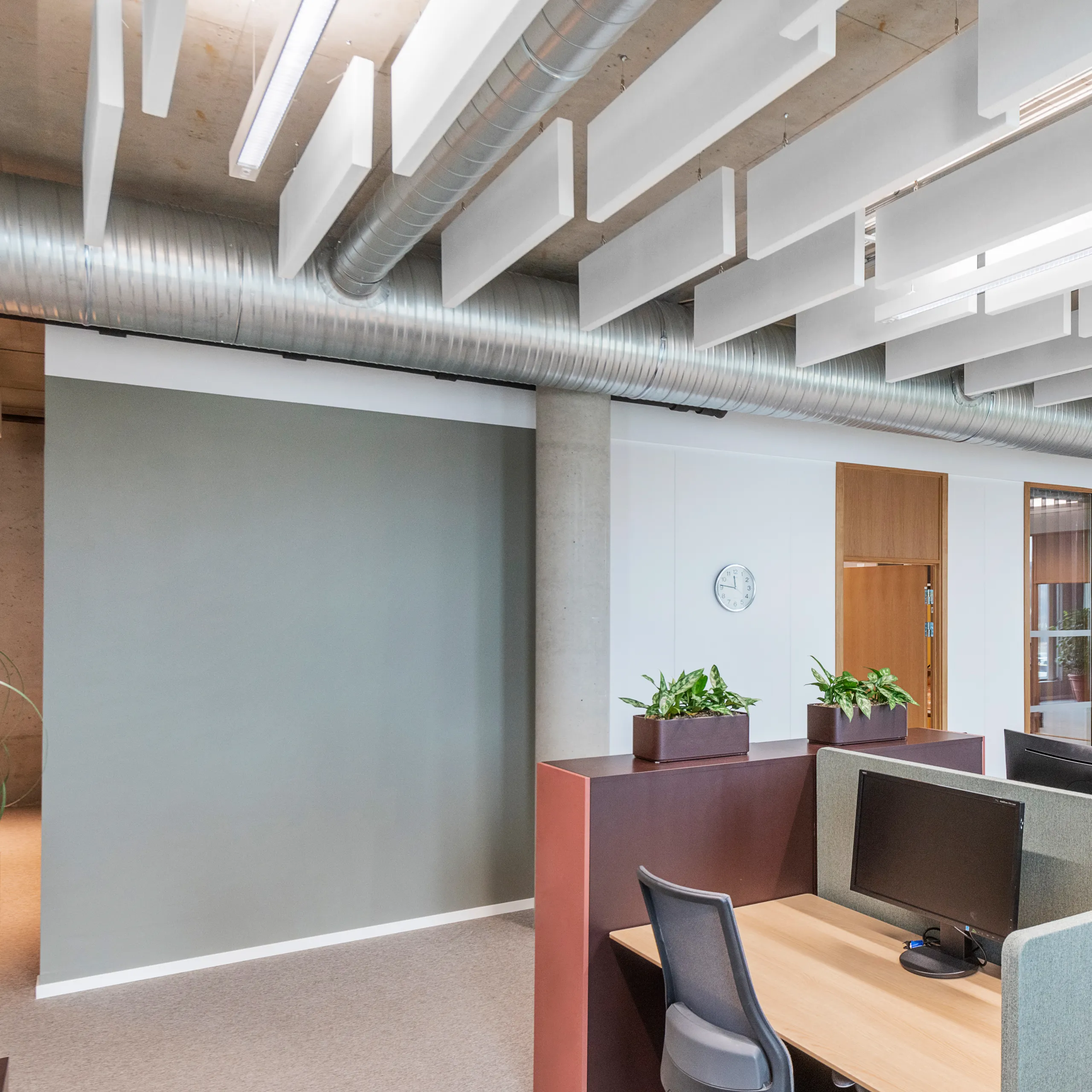 Acoustic Solutions for Coworking and Hot Desk Areas | Rockfon