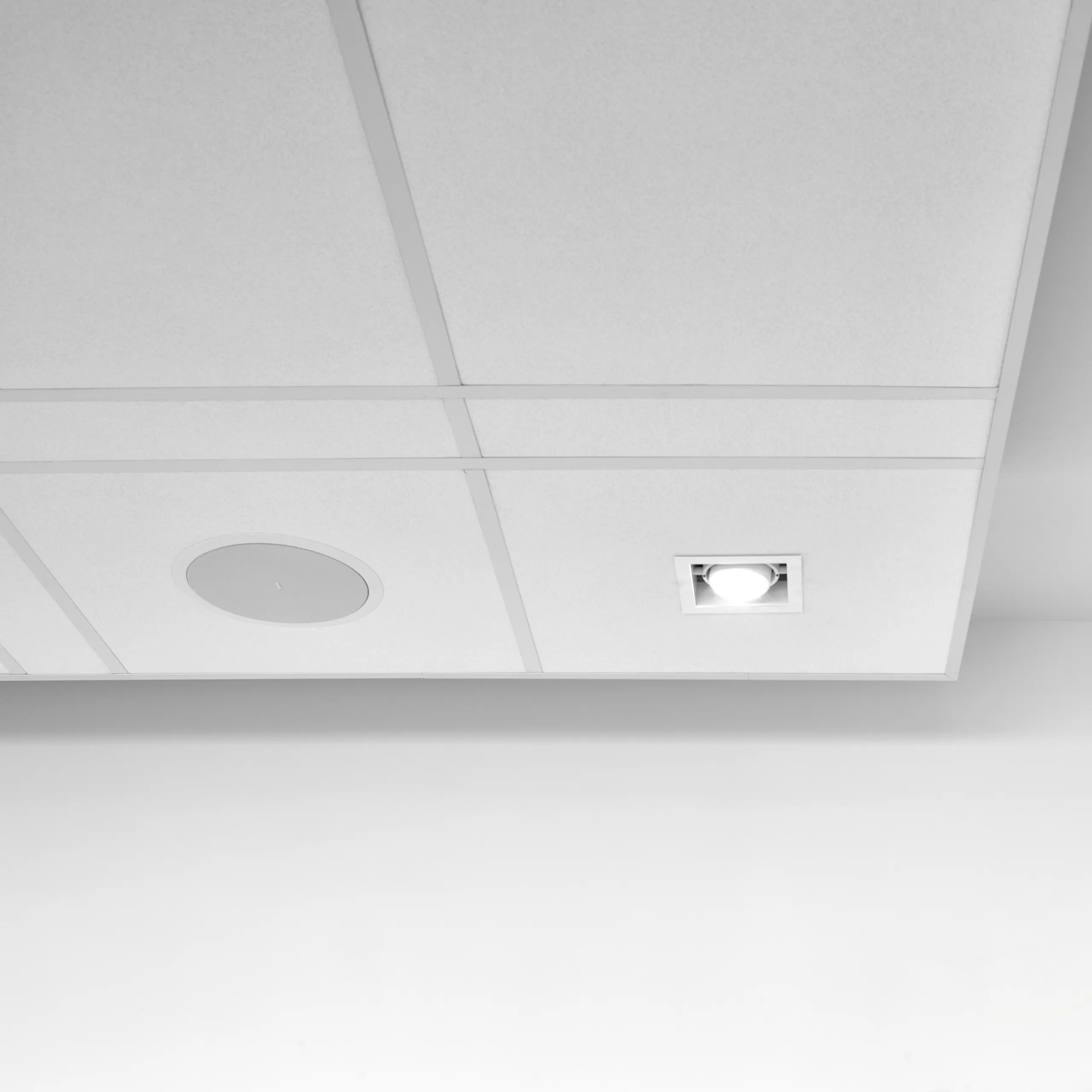 Rockfon Sonar® dB 43 | Sound Insulating Acoustic Ceiling Tiles
