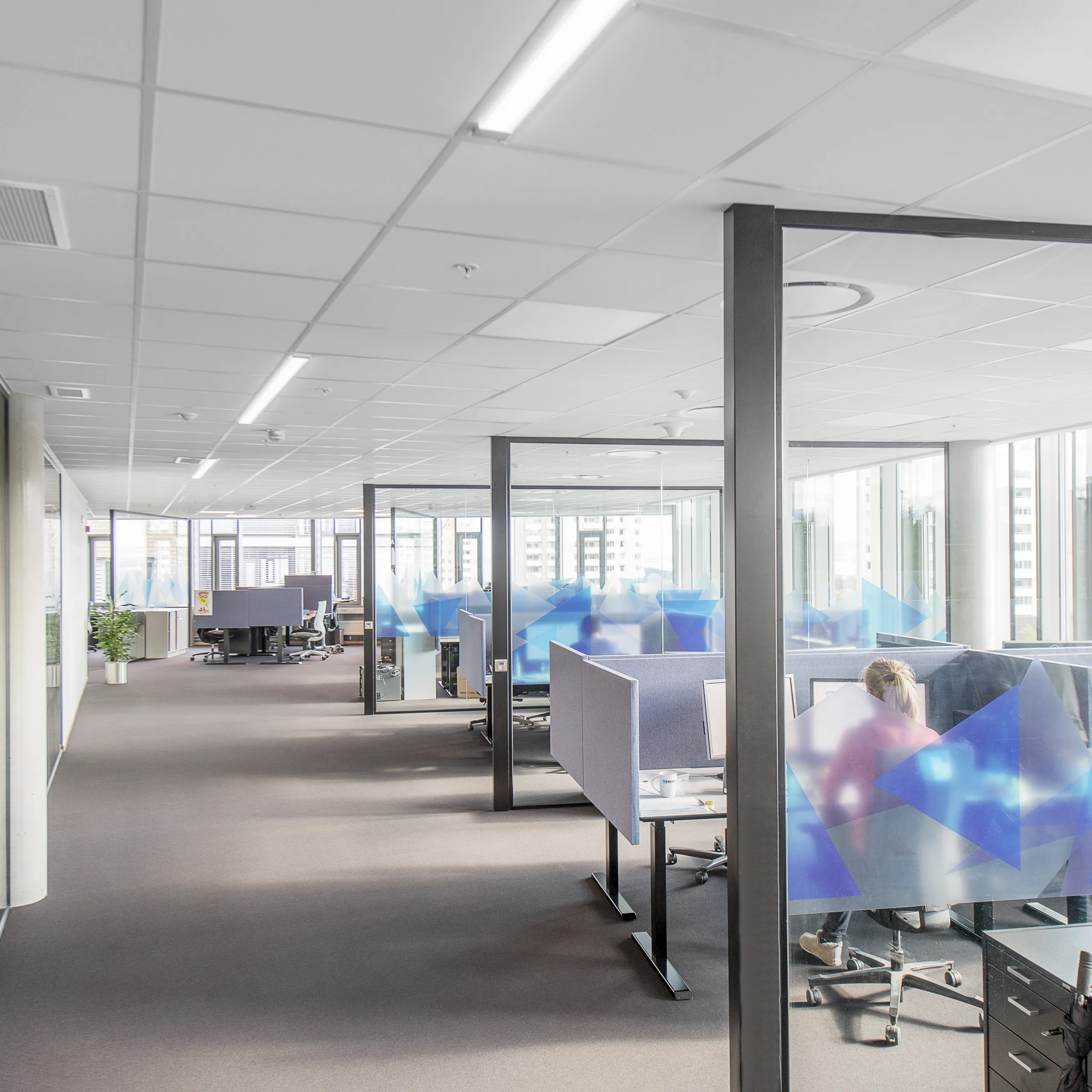 BREEAM Acoustic Ceiling & Wall Solutions | Rockfon