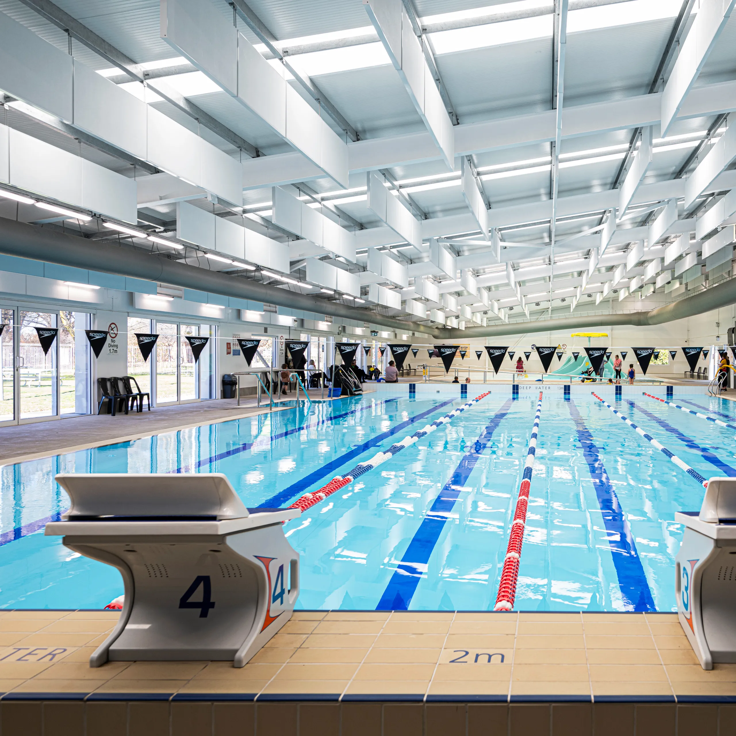 Rockfon Humitec® Baffle | Humidity-Resistant Ceiling Baffles