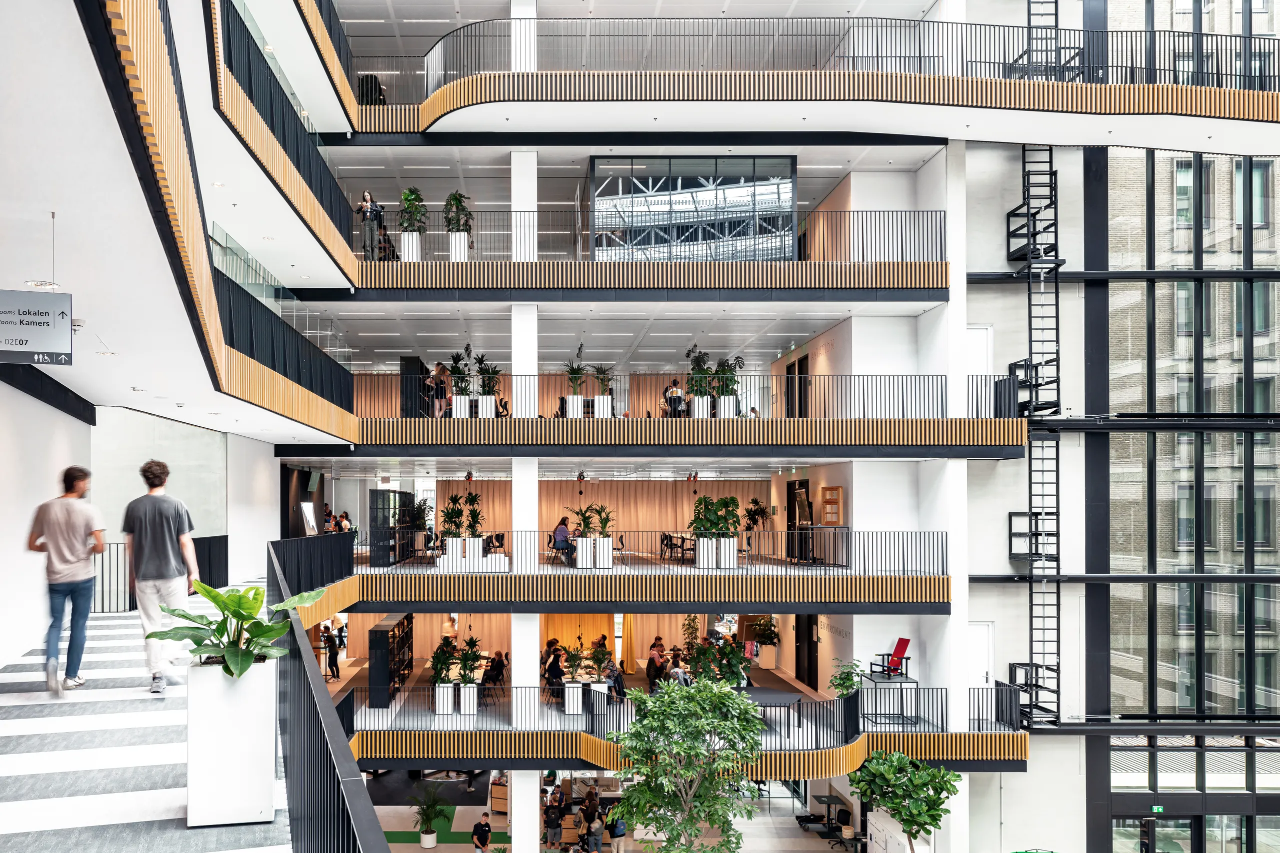 Breeam-certified building with acoustic ceilings
