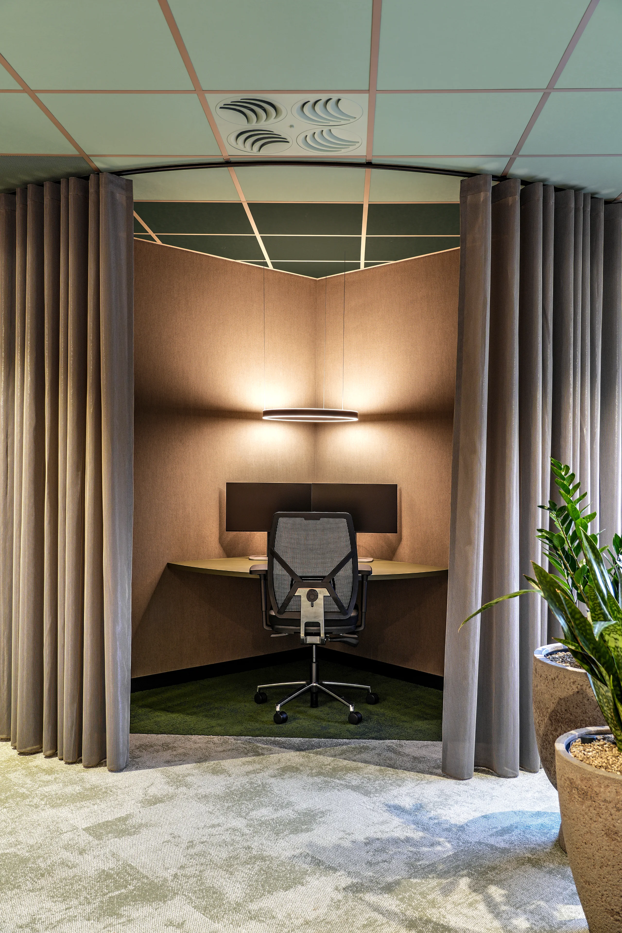 Library acoustics optimised with acoustic design.